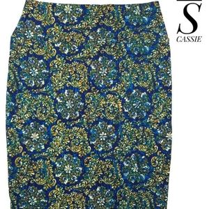 S LULAROE CASSIE SKIRT